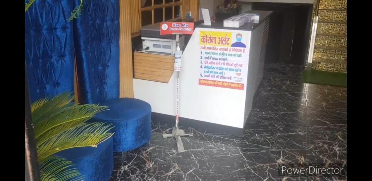 Hotel Soluxe Yamunānagar Buitenkant foto